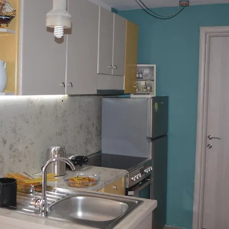 Penelope Bungalow Luxury Near To Airport Holiday home *