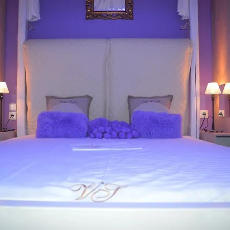 Penelope Bungalow Luxury Near To Airport