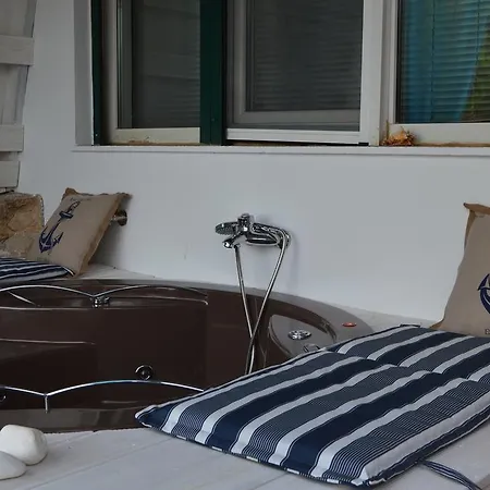Penelope Bungalow Luxury Near To Airport